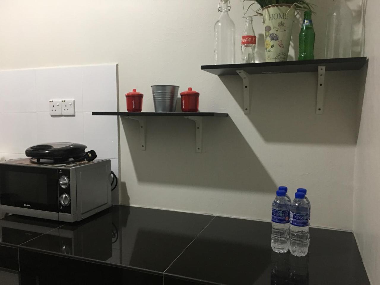 Miker Homestay 세리 이스칸다르 외부 사진